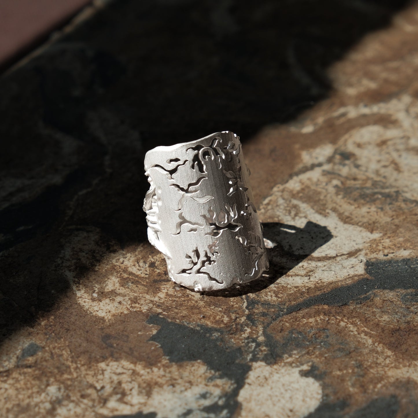 Openwork Vine Branch Ring