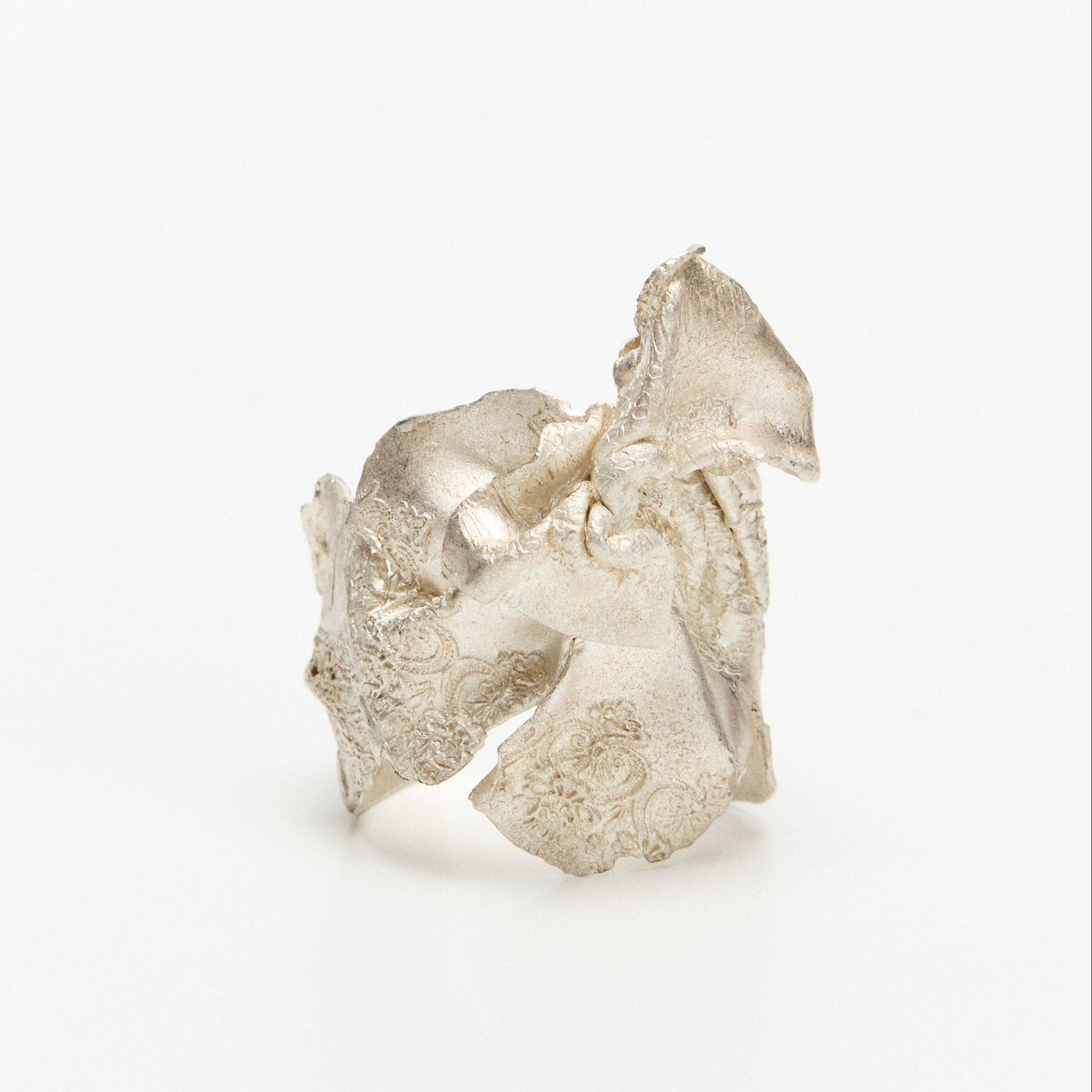 Wrinkled Lace Bandage Ring No.3