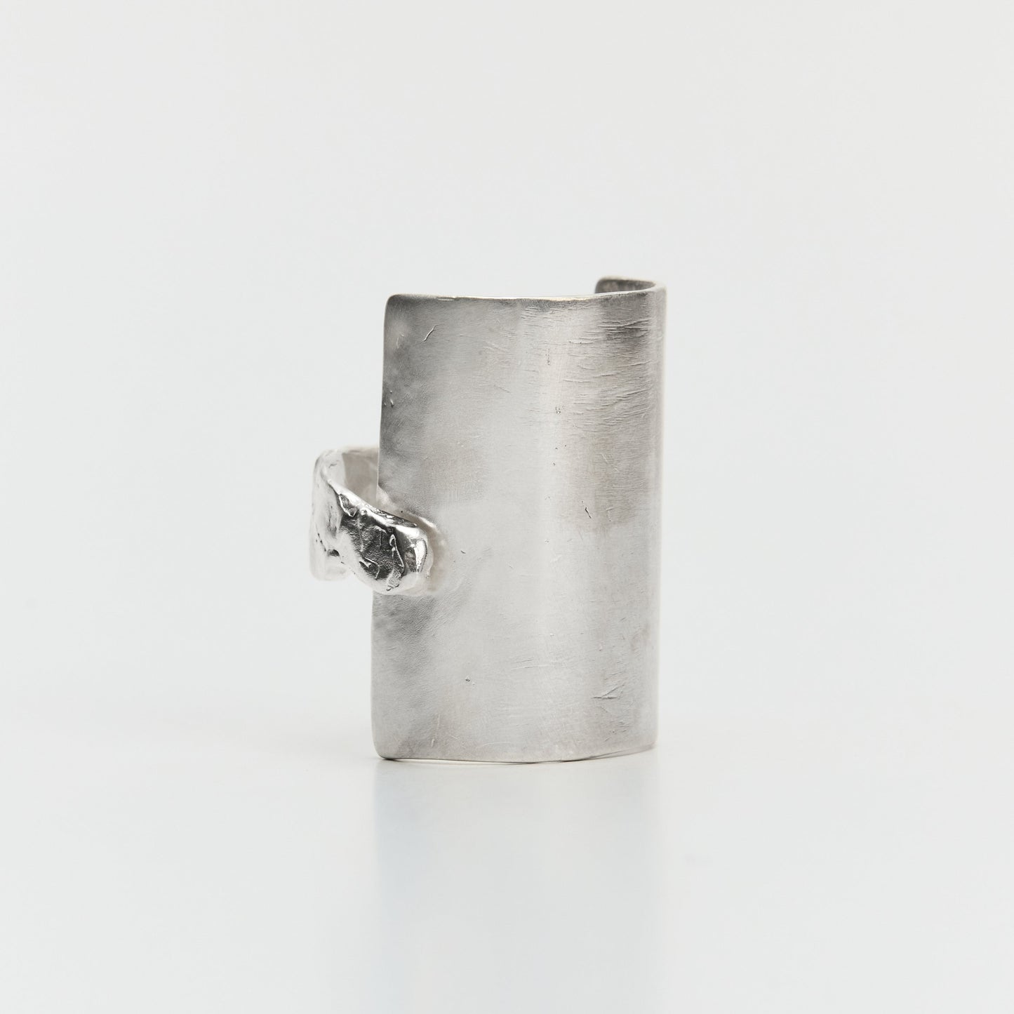 Rectangle-shaped Ring