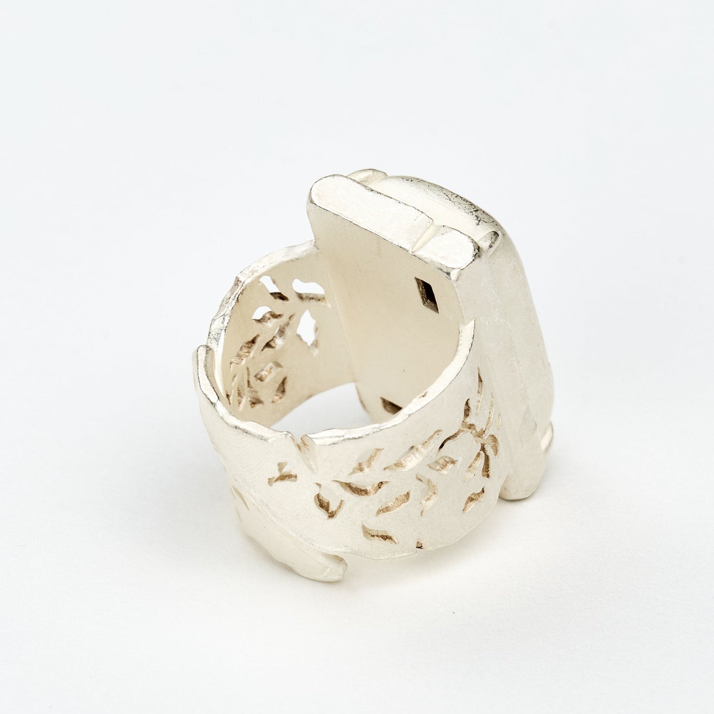 White Leaf-Patterned Carved 3D Square Ring